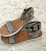Steve Madden Platform Sandles Photo 0