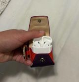 AirPods Apple/Free Portable Charger  Photo 0