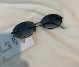 Urban Outfitters Sunglasss Photo 0