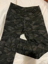 Fabletics Leggings Photo 0