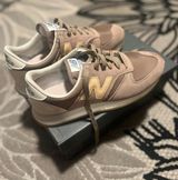 420 Sneakers Photo 0