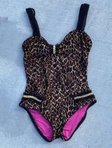 Vintage Y2K Cheetah One Photo 0