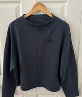 Women’s Crewneck Sweater Photo 0