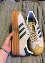 Adidas Sneaker Tan Size 8.5 Photo 0