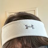 Under Armour Gray and White Winter Headband Photo 0