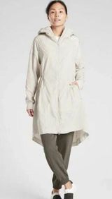 Athleta Solar Wind & Rain Anorak Jacket Windbreaker Shoreline Beige Size XS Photo 0