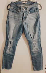 Curvy Skinny Jeans Photo 0