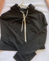 SheIn Cropped Black Zip up Photo 0