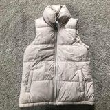 Old Navy  women’s extra small puffer vest Photo 0