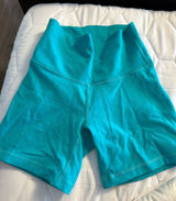 Aritzia TNA butter shorts size small  Photo 0