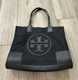 Small Tote Photo 0