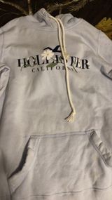 Hollister Sweatshirt Photo 0