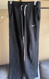 Nike Sweatpants Photo 0