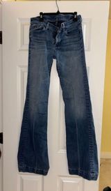 Seven7 Jeans Photo 0