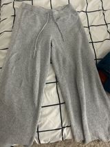 Grey American Eagle sweatpants  Photo 0