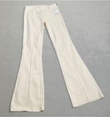 NWT Pacsun Pants 24 Womens Ecru Stretch Low Rise Flared Leg Figure Hugging Jeans Photo 0