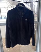NORTH FACE BLACK FLUFFY JACKET Photo 0