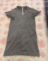 Grey Lululemon Swiftly Tech Photo 0