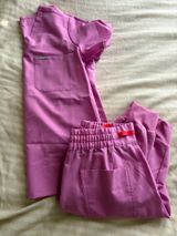 FIGS Scrubs Set Photo 0