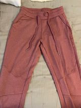 Buffbunny joggers Photo 0