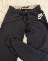 Nike Joggers Photo 0