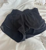 Lululemon Hotty Hot Short High-Rise 2.5” Photo 0