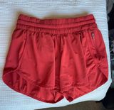 Lululemon Tracker Short Photo 0