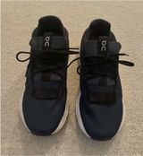 On Cloud Women’s Shoes Photo 0