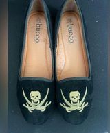 Bucco Black Flats with Gold Embroidered Pirates and Swords Size 10 Photo 0