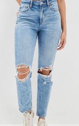 American Eagle Strigid Mom Jeans Photo 0