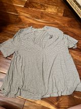 Women’s striped American Eagle t-shirt. Size large Photo 0