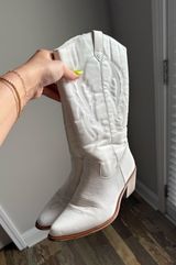 White Cowgirl Amazon Boots Photo 0