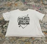 white graphic tee Photo 0