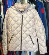 light pink Puffer Jacket Photo 0