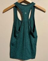 Lululemon Swiftly Tech Racerback
Eucalyptus / Black- Size 6 Photo 0