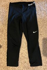 Nike Pro Dri-Fit Leggings Photo 0