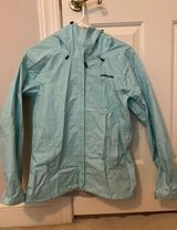 Women’s Rain Coat Photo 0
