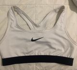 Nike Sports Bras Photo 0