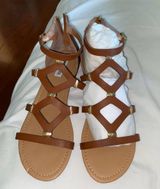 Steve Madden Sandals Photo 0