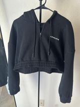 Alphalete Cropped Hoodie Photo 0