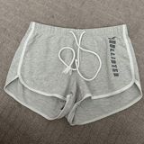 Hollister Short-Shorts Photo 0