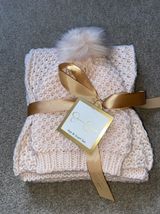 Jessica Simpson Hat And Scarf Set Photo 0