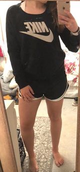 Nike Black  Pullover Photo 0