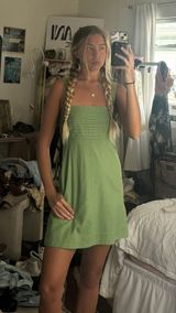 Green Dress  Photo 0