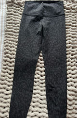 Lululemon Wunder 25" Under Leggings Photo 0