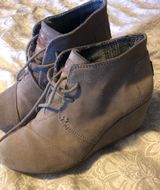 Toms Wedge Booties Photo 0