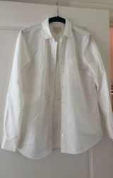 White Collar Shirt Photo 0