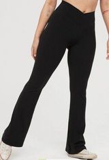 OFFLINE By Aerie Real Me High Rise Flare Legging - Size XS Photo 0