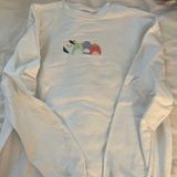 Squishmallow embroidered crewneck sweatshirt Wendy the frog Connor the cow Photo 0