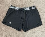 Under Armour Shorts Photo 0